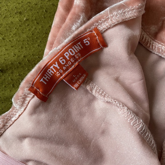 Pink bodysuit - Picture 3 of 4